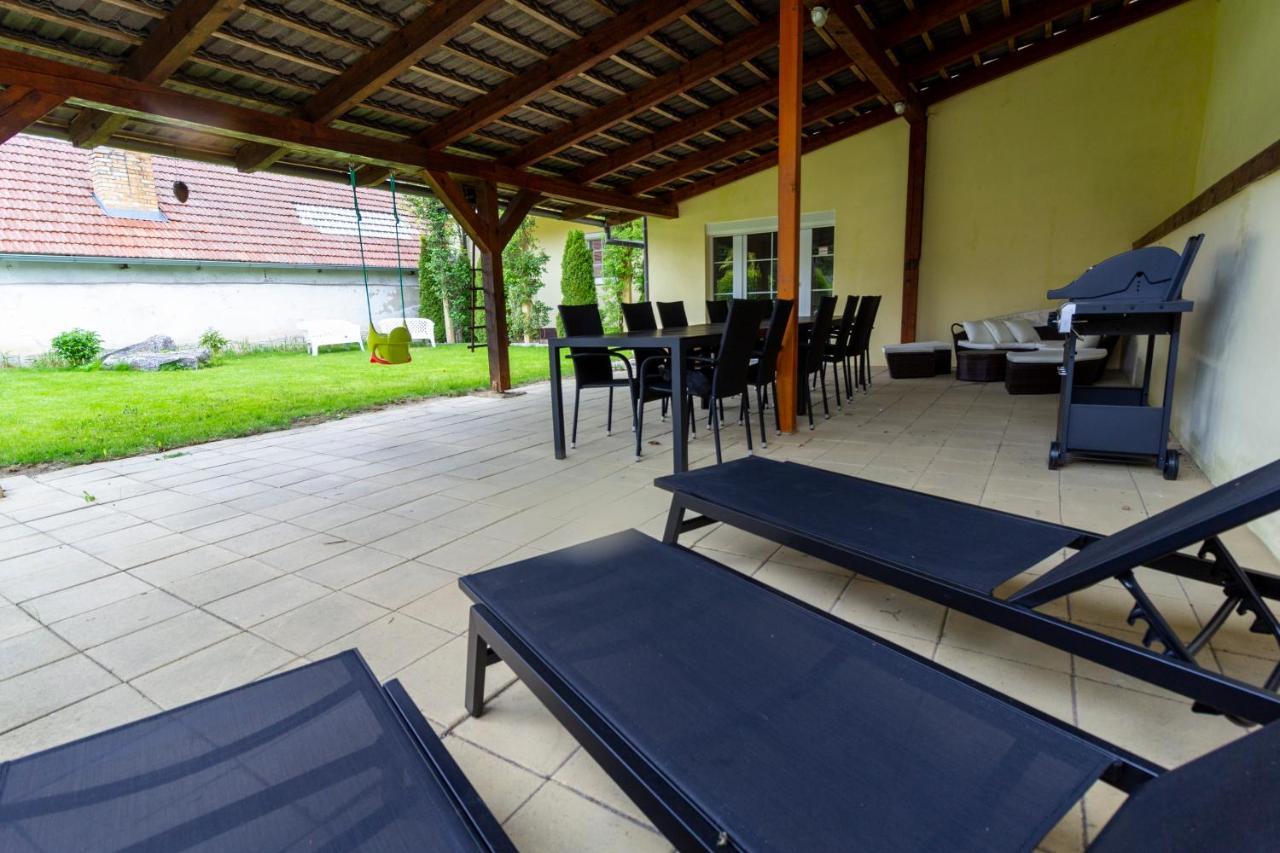 Apartmanovy Dum Vilémovice Extérieur photo