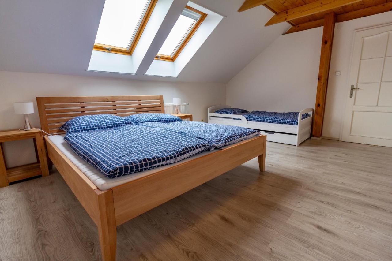 Apartmanovy Dum Vilémovice Extérieur photo