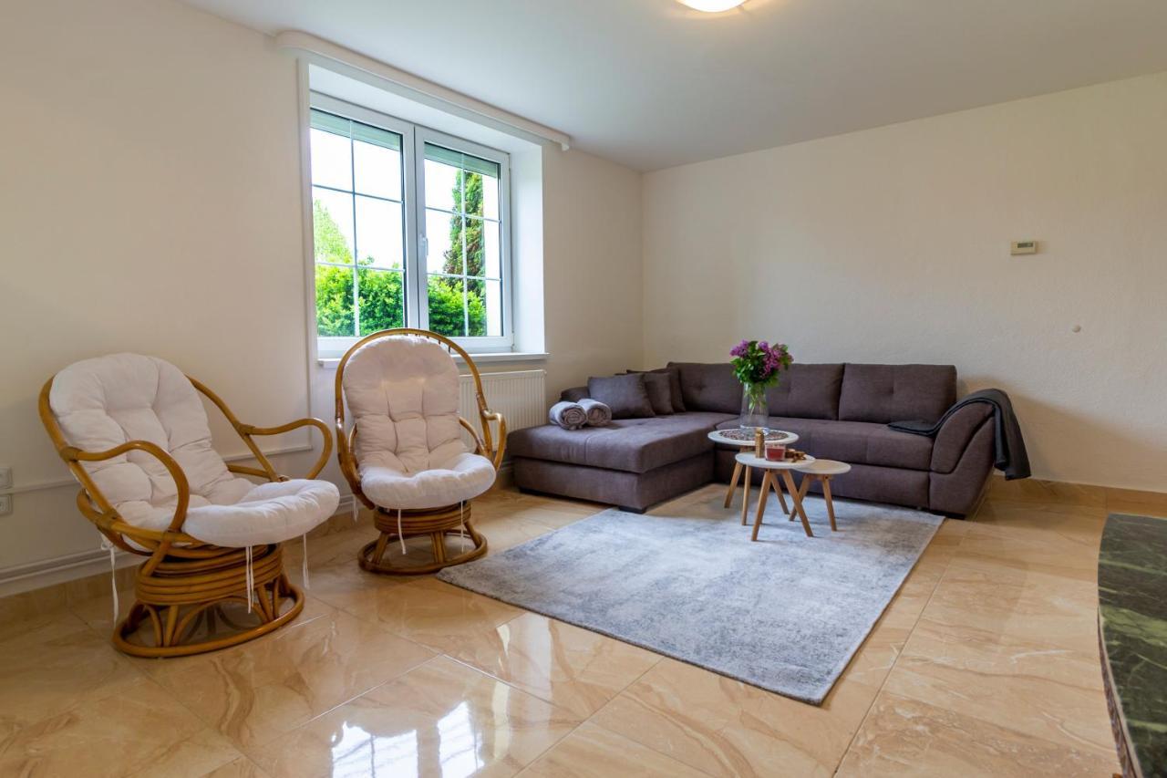 Apartmanovy Dum Vilémovice Extérieur photo