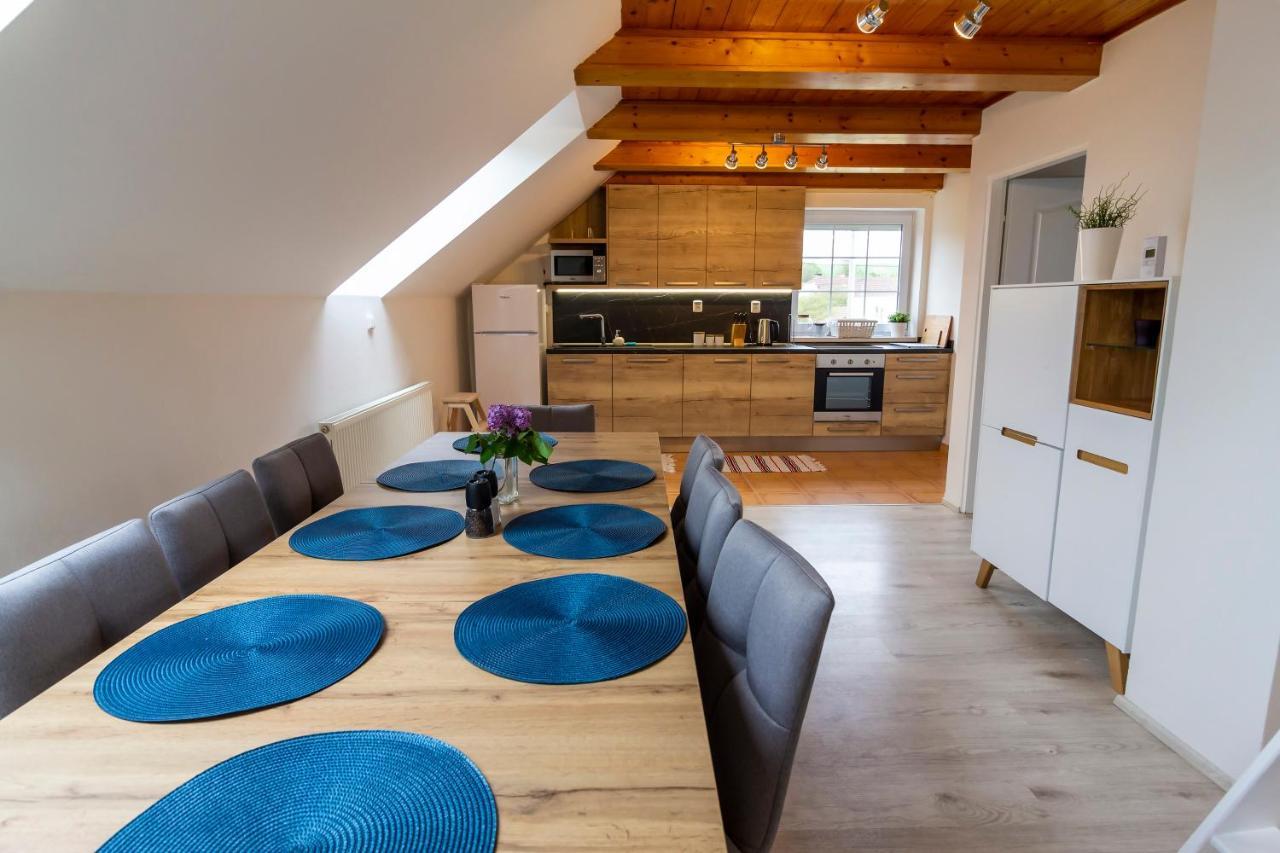 Apartmanovy Dum Vilémovice Extérieur photo