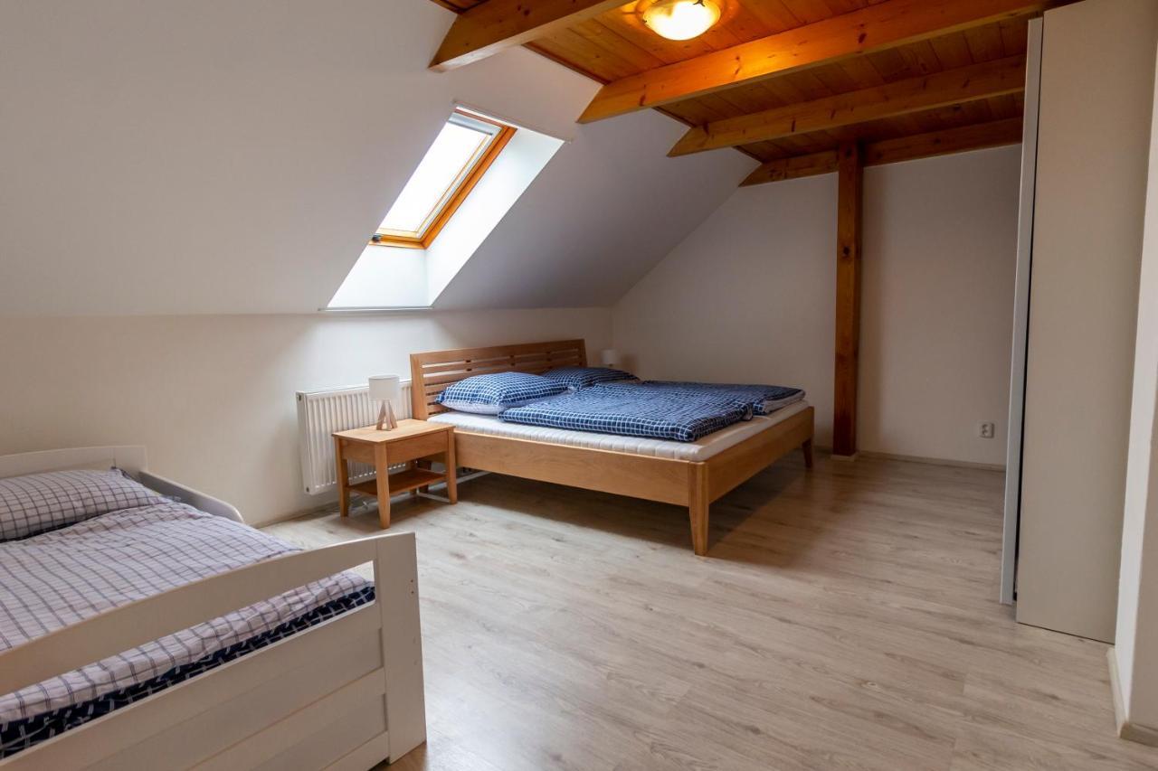 Apartmanovy Dum Vilémovice Extérieur photo