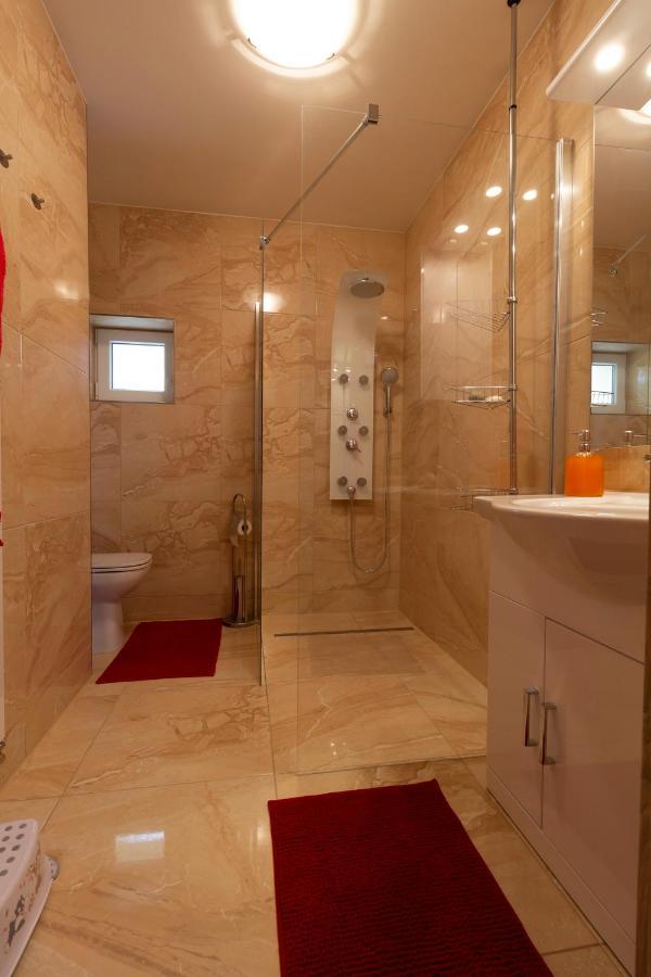 Apartmanovy Dum Vilémovice Extérieur photo